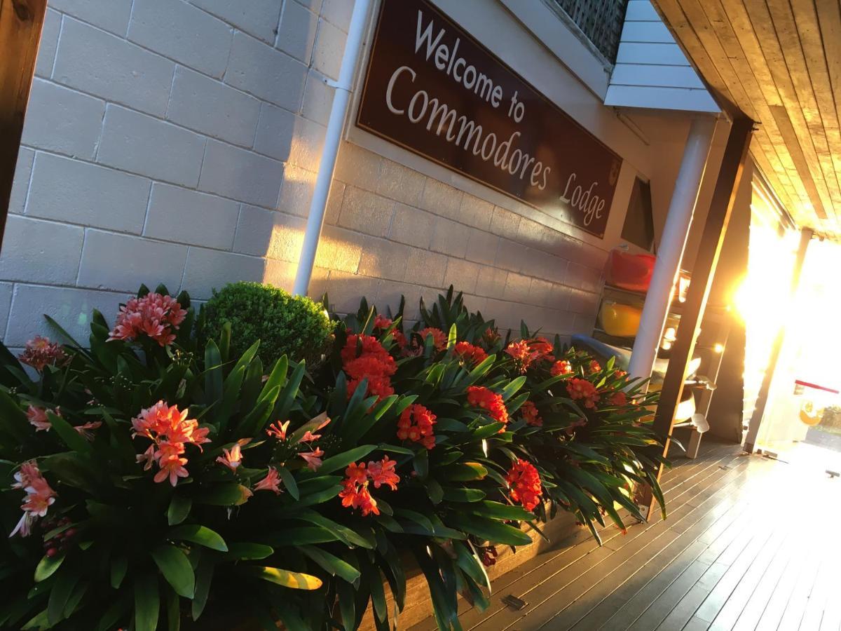 Commodores Lodge Russell Exteriér fotografie