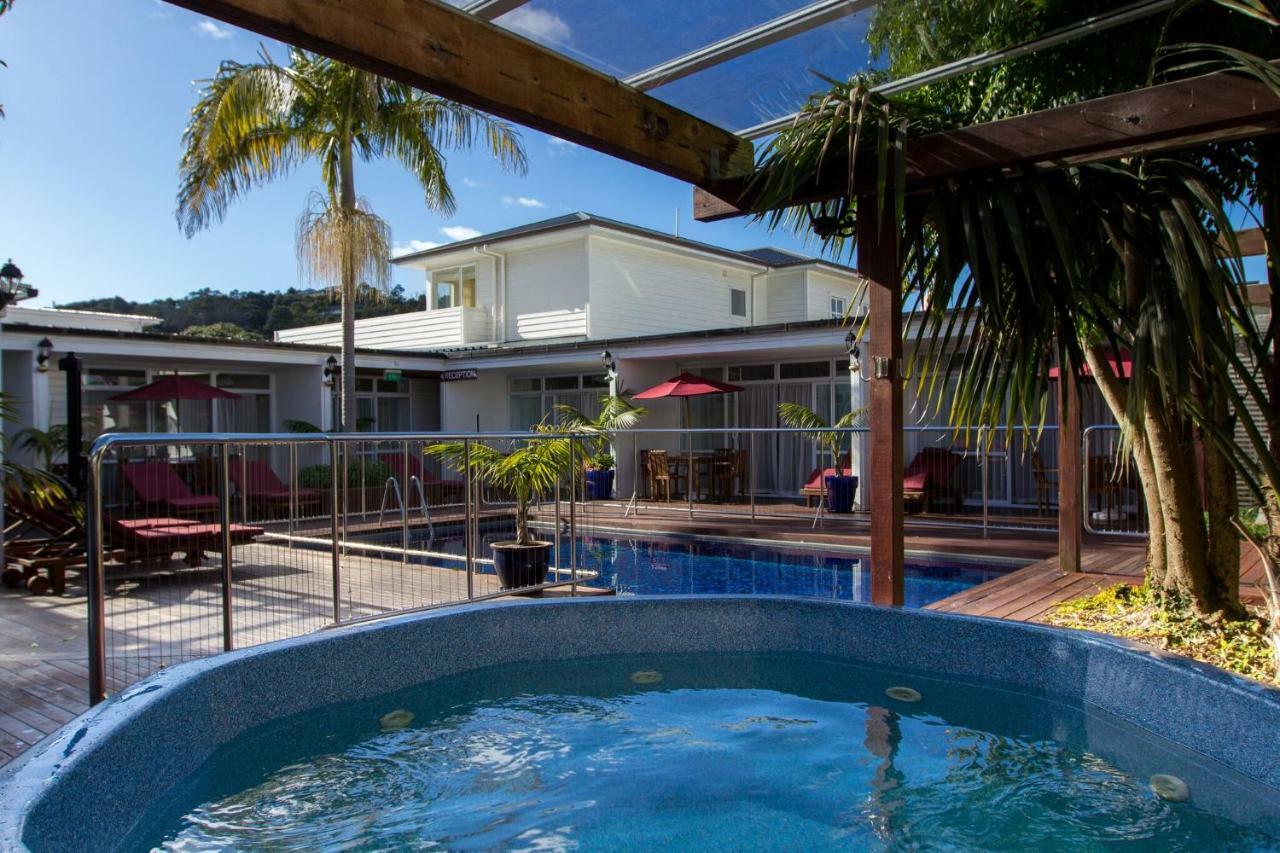 Commodores Lodge Russell Exteriér fotografie